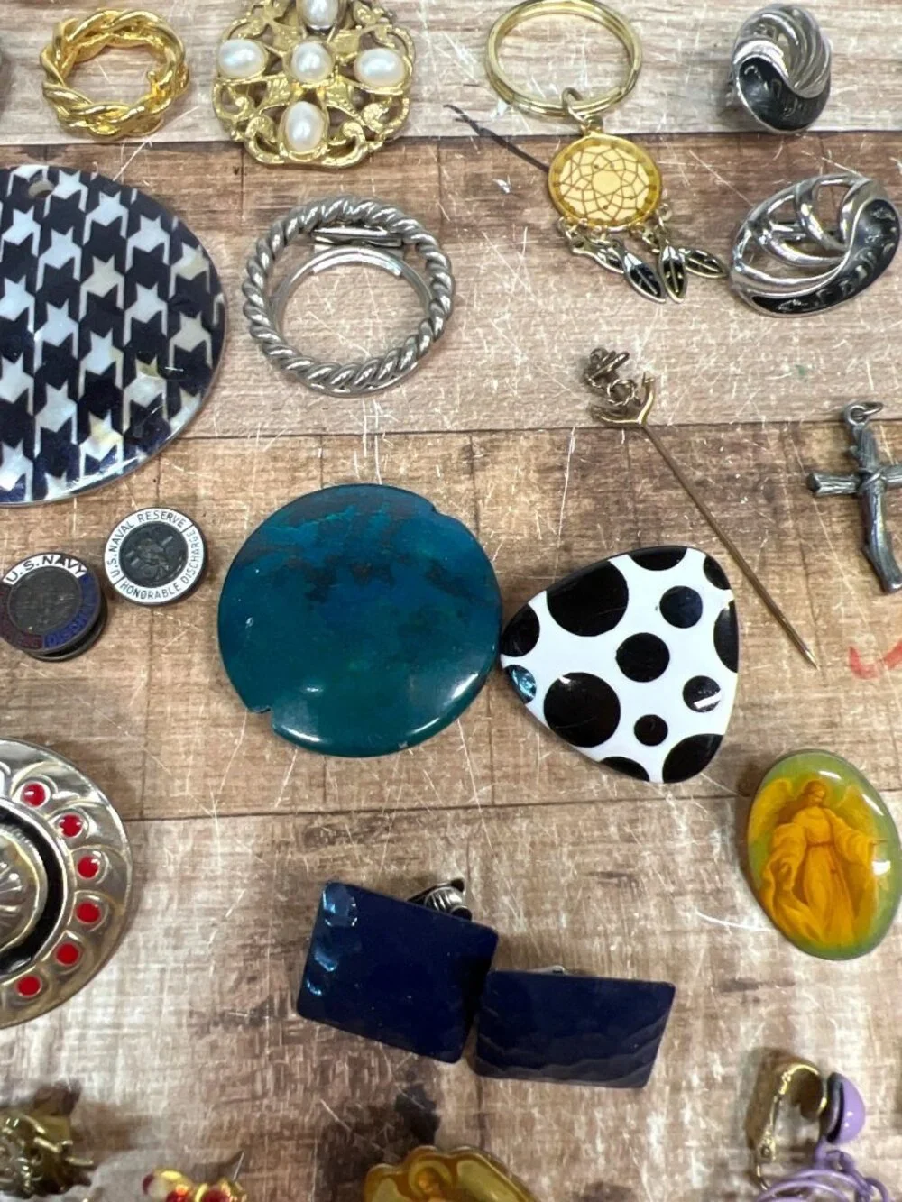 Vintage Jewelry Lot Earrings Pins Brooches Bracelets & Rings - Mixed Assorted St